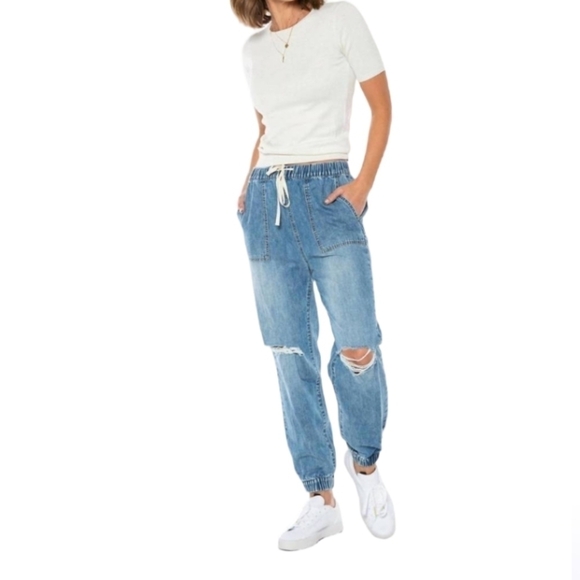 Juicy Couture Light Wash Destroyed Knee Pocket Joggers Size Medium - Picture 1 of 11